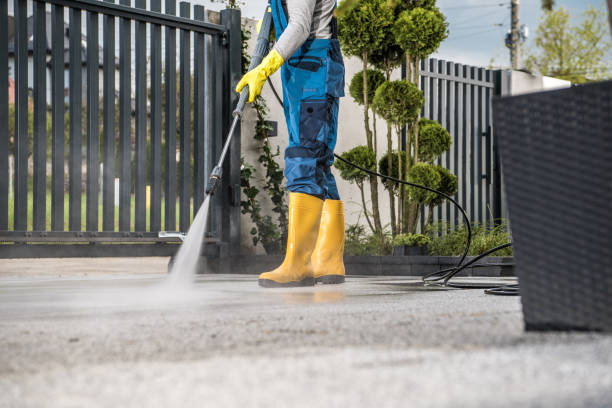 Why Choose Our Certified Pressure Washing Experts for Your Project Needs in Simpsonville, SC?